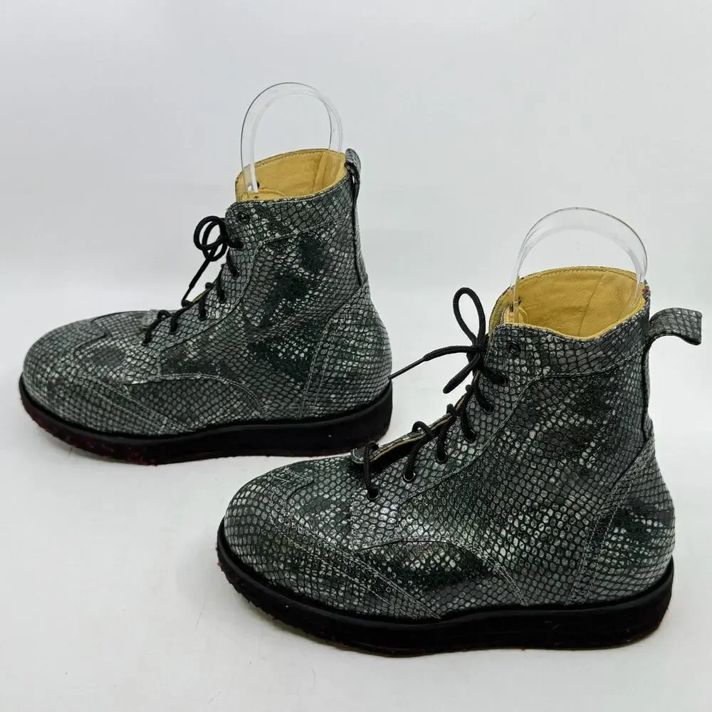 Vintage Chunky Snakeskin Combat boots - Picture 4 of 8